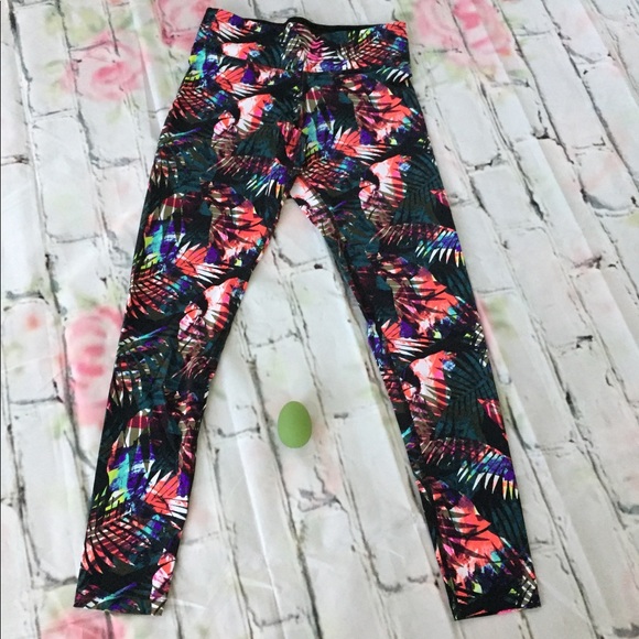 PINK Victoria's Secret Pants - S VS PINK ultimate leggings